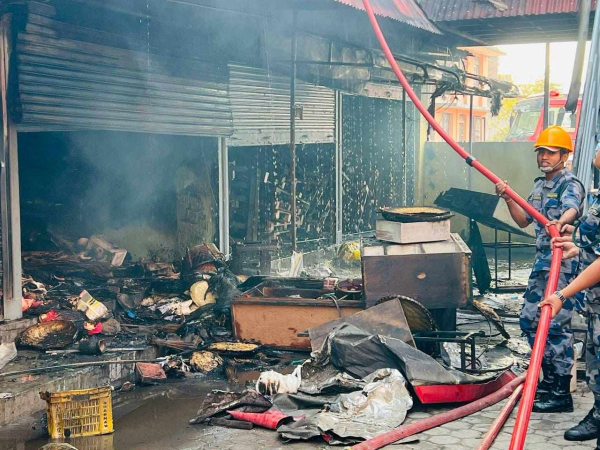 नियन्त्रणमा आयो सतुंगलको आगलागी, १० वटा पसल जले