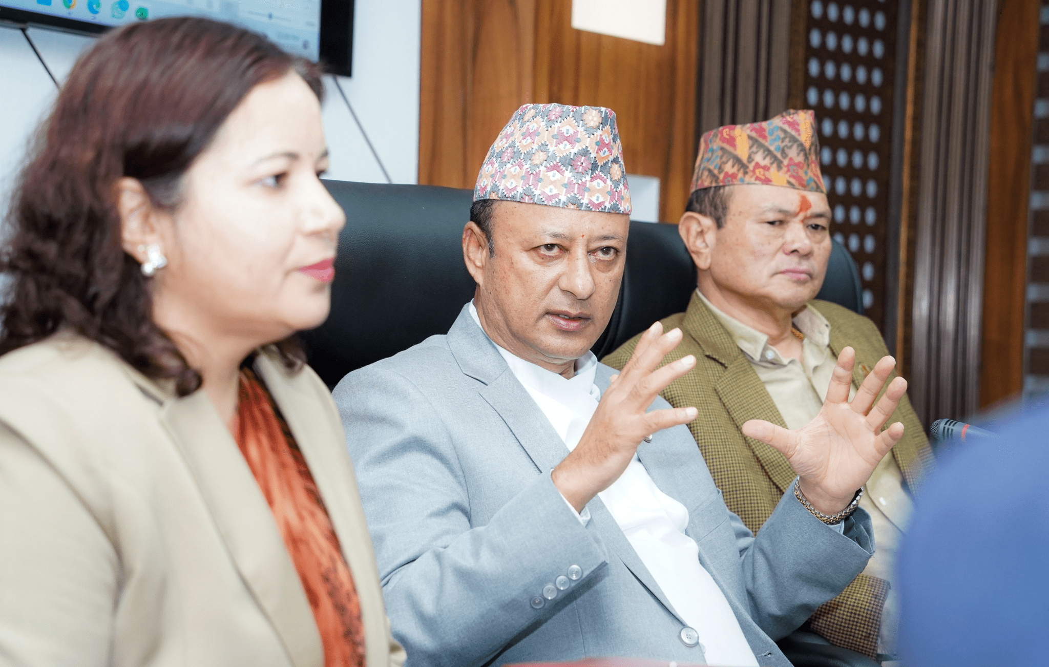 उर्जामन्त्रीको निर्देशन: कोहलपुर–सुर्खेत प्रसारण लाइनको विवाद तत्काल समाधान गर्न आदेश