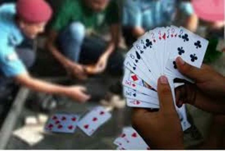 काठमाडौं अनामनगर र पशुपति क्षेत्रबाट जुवा खेल्दै गरेका १७ जना पक्राउ